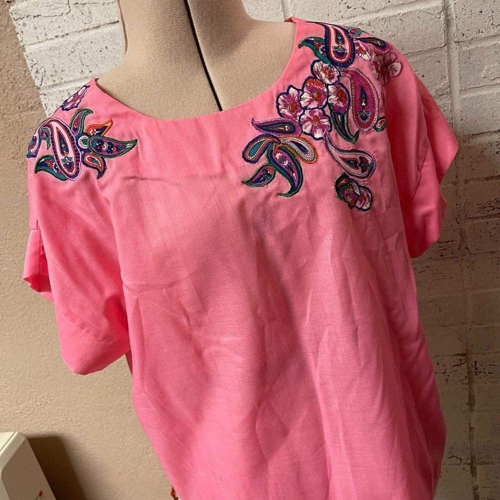 Vintage Solange Pink Appliqued Paisley Short Sleeve Blouse Large
